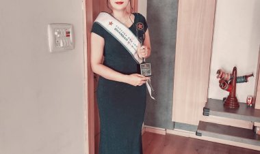 Abha Tiwari Anand as Newly Crowned Mrs Dhanbad 2023 organised by Forever Star India