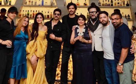 Producer Karishma Kishore and Akshat Joshi played the perfect hosts on the launch of their Music Video titled Aakhri Hadd